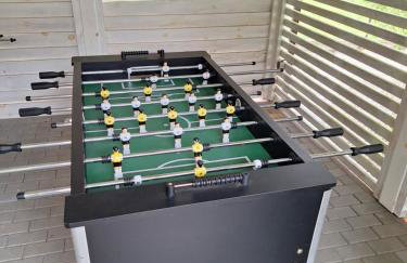 Biały domek nad stawem - Foto 9