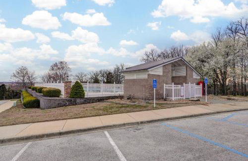 Retreat @ the Hills w/ Pets and Game Room - Foto 4