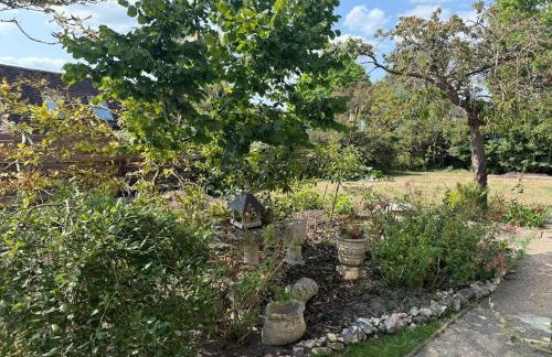 Pretty 2 Bedroom Cottage in Skirmett with Parking - Foto 23