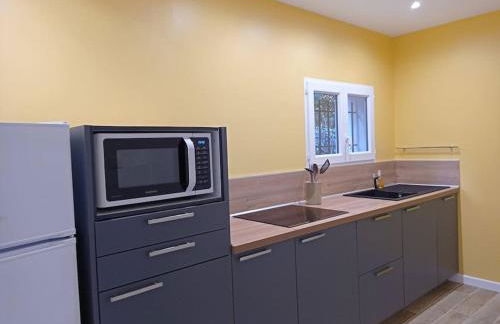 Petite maison dans un écrin de verdure - Foto 9