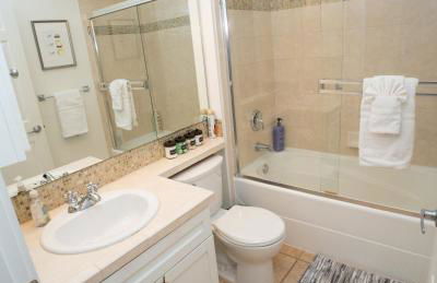 Top Floor Water View Oasis near Space Needle & Cruise - Foto 31