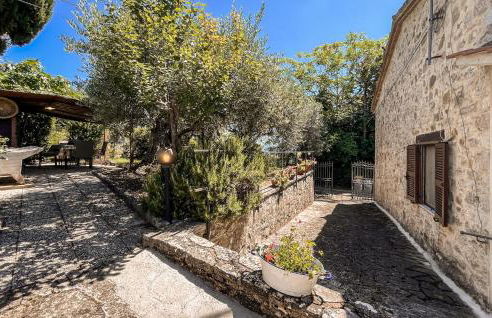2 Bedroom Pet Friendly Home In Todi - Foto 13