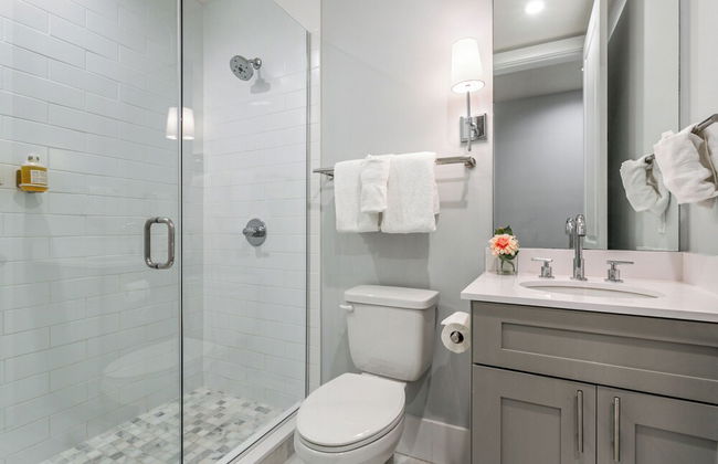 The Irish House - Photo 49