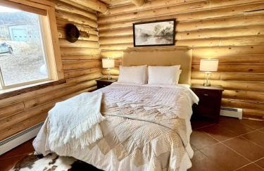 Large Off-Grid Luxury Cabin- creek land & views - Foto 20