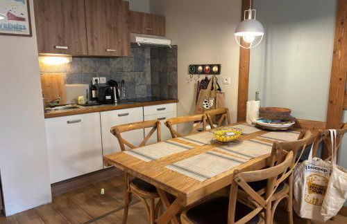 Apparts au Cœur de St-Lary - Piscine Chauffée et Sauna - Foto 9