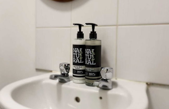 Lovely 2-bed Apartment in West Bromwich - Foto 15