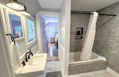 WOW New Spectacular Franconia Home - history - views - fire pit - hot tub - pool - grandeur - MUST SEE - Foto 74