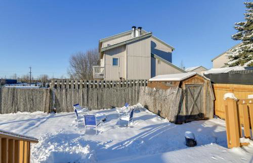 Updated Townhome Near Airport and Shopping! - Foto 29