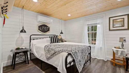 Cozy Family Luray Cabin w Fire Pit Grill WiFi & More - Photo 4