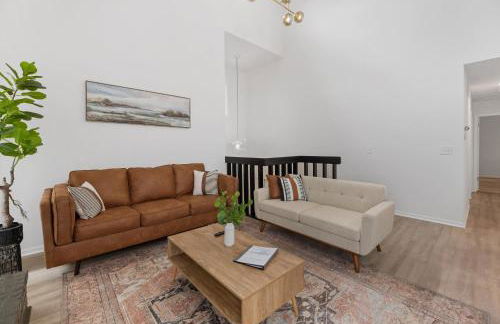 Beautiful 6 bed 3 bath home in quiet neighborhood - Foto 3