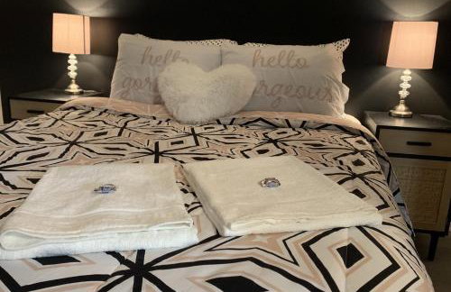 Hidden Gem! Spacious, Private, and Convenient Units Off River Road in Puyallup - Foto 52