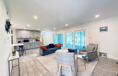 Waterfront Vacation Retreat with Gazebo Fishing - Foto 2