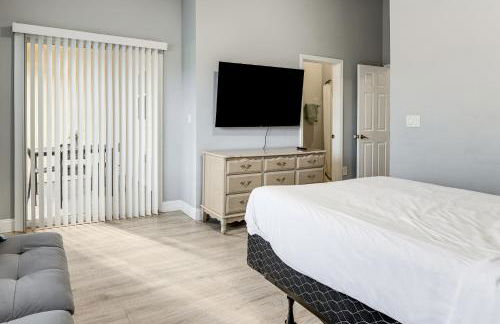 5 Mi to WDW! Spacious Resort Escape with Pool Access - Foto 13