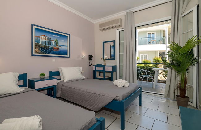 Sofia's Hotel - Photo 17