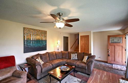 Quaint Duluth Hideaway with Private Fenced-In Yard! - Foto 4