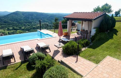 Home Andrea with infinity salty pool - Foto 28