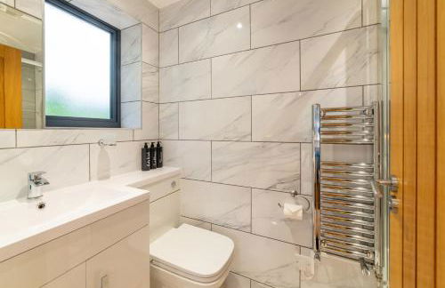 Gardd Y Llys Luxurious Family Retreat with amazing views - Foto 33