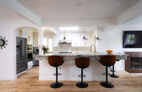 Gated Beachside Stay w Pool & Hot Tub - Foto 3