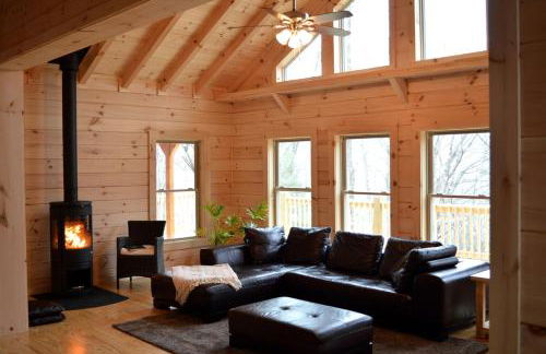 Beautifully Equipped Cabin for Luxury Getaway near Asheville, North Carolina - Foto 2