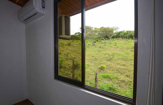 Nambi Monteverde - Foto 4