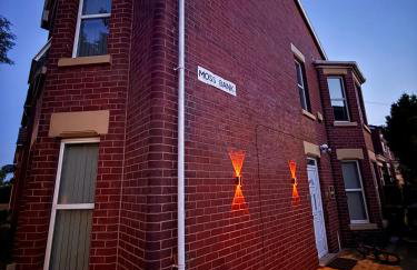 Full Home with Free Parking in Moss Bank, Crumpsall, Manchester - Foto 3