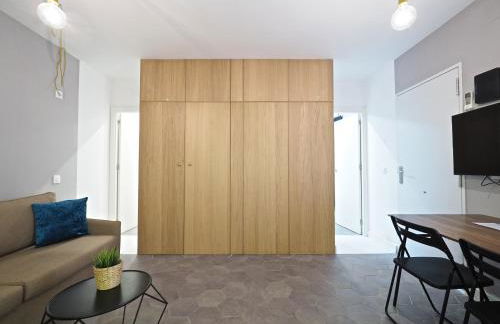 Torrassa Cozy Apartment by Olala Homes - Photo 10