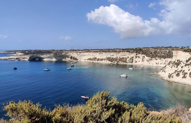 Peaceful Haven With Stunning Views Close to sea - Foto 17