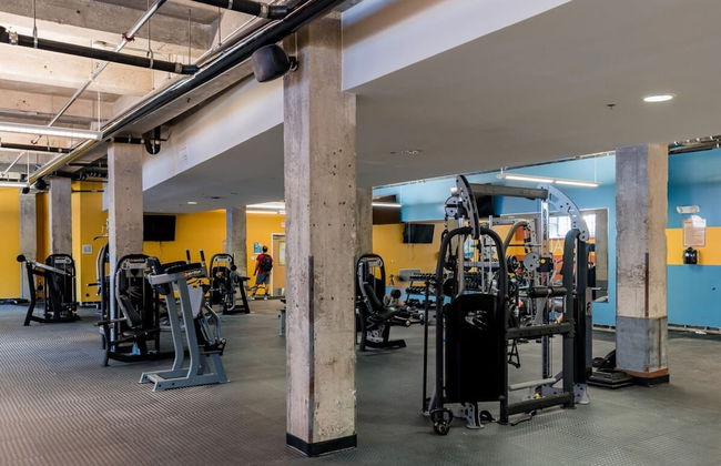 2 Bedroom Historic Brick Getaway with Wifi - Foto 44