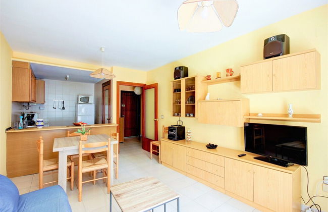 Romantic Apartment With View - Photo 10