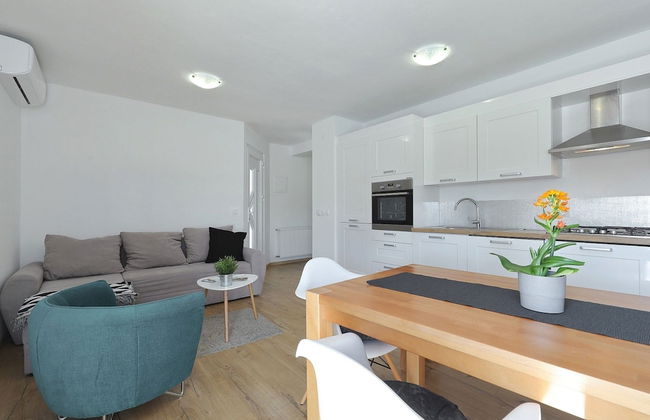 Serene Villa in Seline With Private Swimming Pool - Photo 8