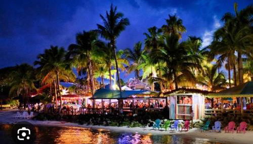 Beach Cottage - Photo 2