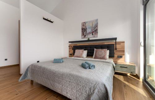 Villa Rosemary -semi-detached villa with a pool and a panoramic view, close to a sandy beach - by TRAVELER tourist agency Krk - Foto 35