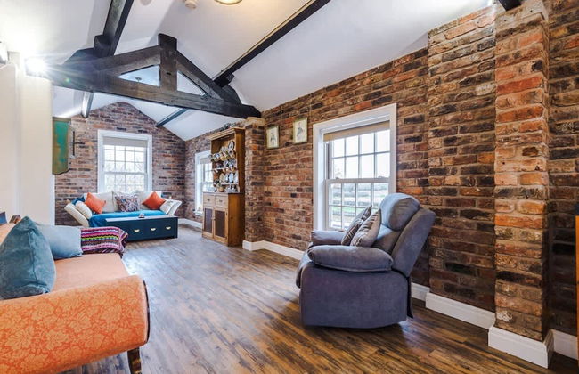 Host Stay Belvedere House - Photo 6