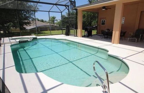 #440-Large 5 bed pool home with excellent privacy - Foto 14