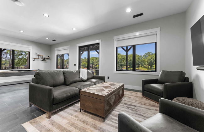 Blue Heron & Gray Fox by Avantstay 2 Lakefront Homes, Sleeps 44 Pool, Dock, Theater - Foto 70