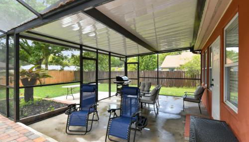 Red Royalty Pool, King Bed, Yard - Foto 5