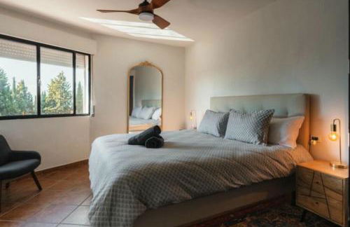 Casa acogedora con chimenea, piscina y vistas a la Sierra - Foto 12