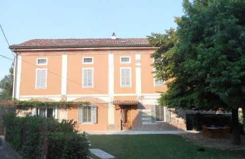 Agriturismo Azienda Agricola Mombisaggio - Photo 1