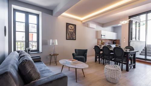 La terrasse de La Tour Pinte. - Photo 2