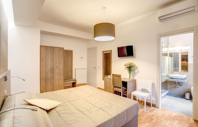 Vatican Rooms Cipro - Foto 17