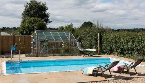 Artist's Hawkhurst Home with Heated Pool & Sauna - Foto 5