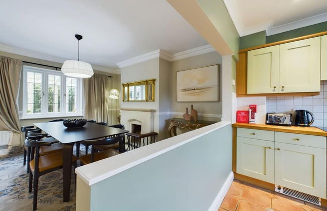 The Fosse Way Cottage - Breathtaking 5bdr Cottage With Parking Garden - Photo 15