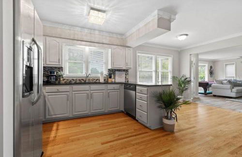 Cozy Lake Home - Jacuzzi King Bed Marina Access - Foto 16