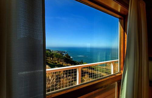 Amazing Oceanview 2 bedroom Oceanfront! by OceanviewHotTubs Shelter Cove, CA Tesla EV Station - Foto 16