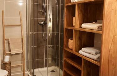 'L'Élégant' Studio Centre, Parking privé, Clim, Terrasse - Foto 15