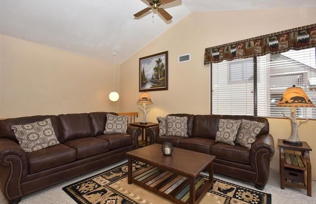 Seven Springs 1 Bedroom Premium Condo, Ski In/Ski Out by RedAwning - Foto 1