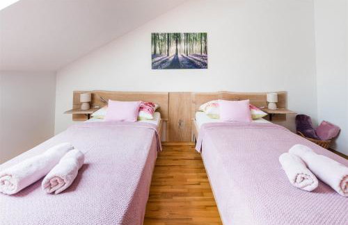 Old Pear Apartment - Photo 11