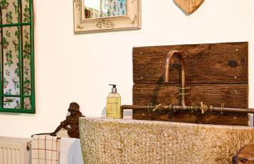 Enchanting Lodge, Cosy Hidden Gem with Woodburner - Foto 16