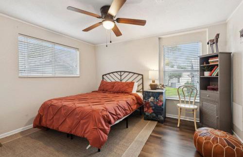 Lone Star Lake Cottage-NEW Trex Deck, boat dock - Foto 4