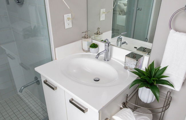 QuickStay Two-Bedroom Condo - Photo 53